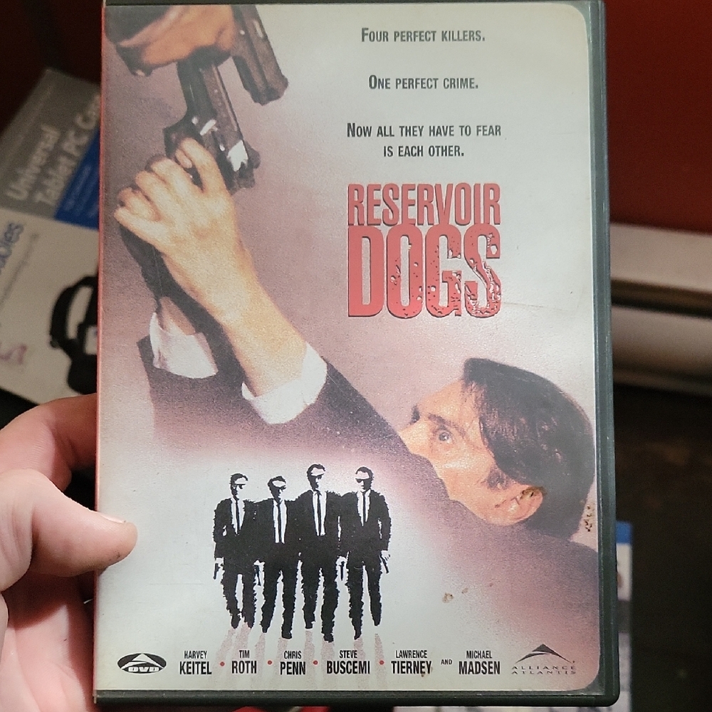 Artisan Reservoir Dogs DVD - Black and White Cover